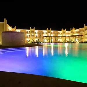 Apartment | In Tropical | Pool | Close To Beach, Santa Maria